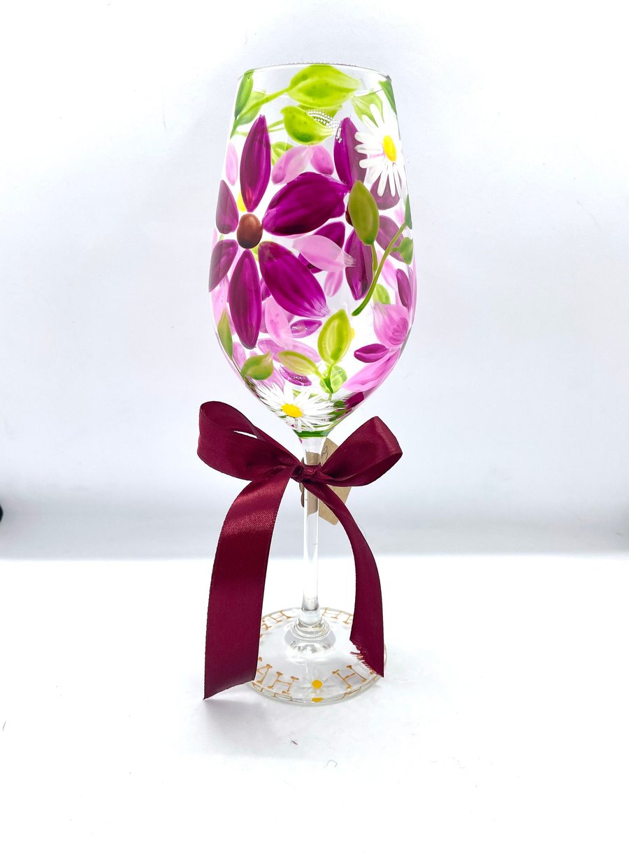 Hand Painted Wine Glasses Pink Wine Glass Flower and Daisy optional Personalised