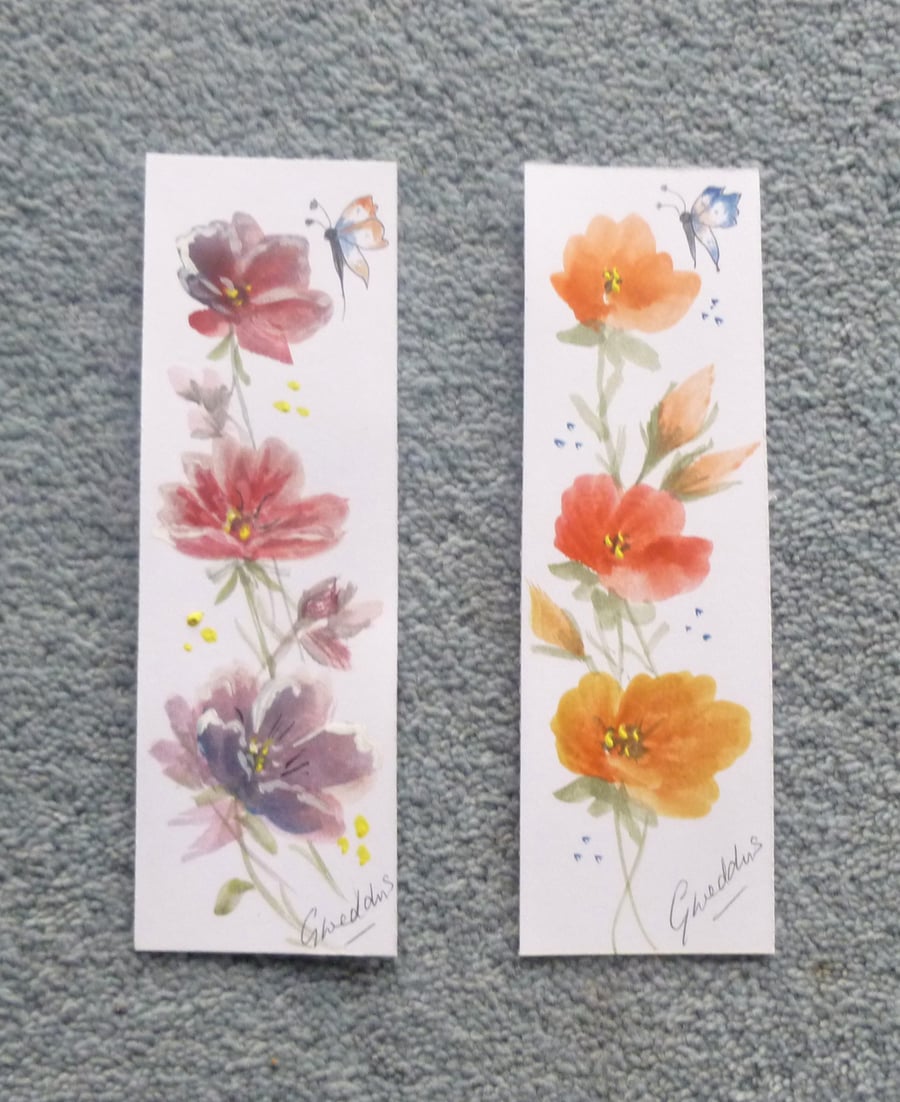SET of two hand painted floral laminated bookmarks ( ref F388.C2 )