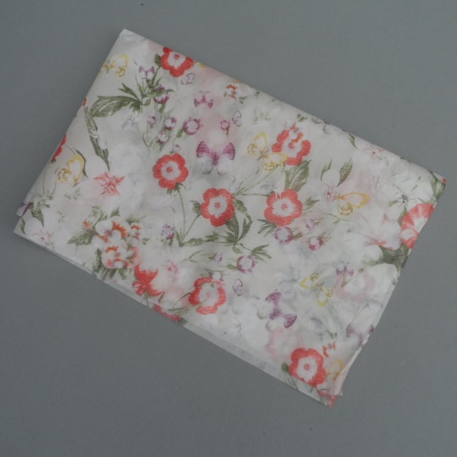 Floral print tissue paper - 20 large sheets (20" x31")
