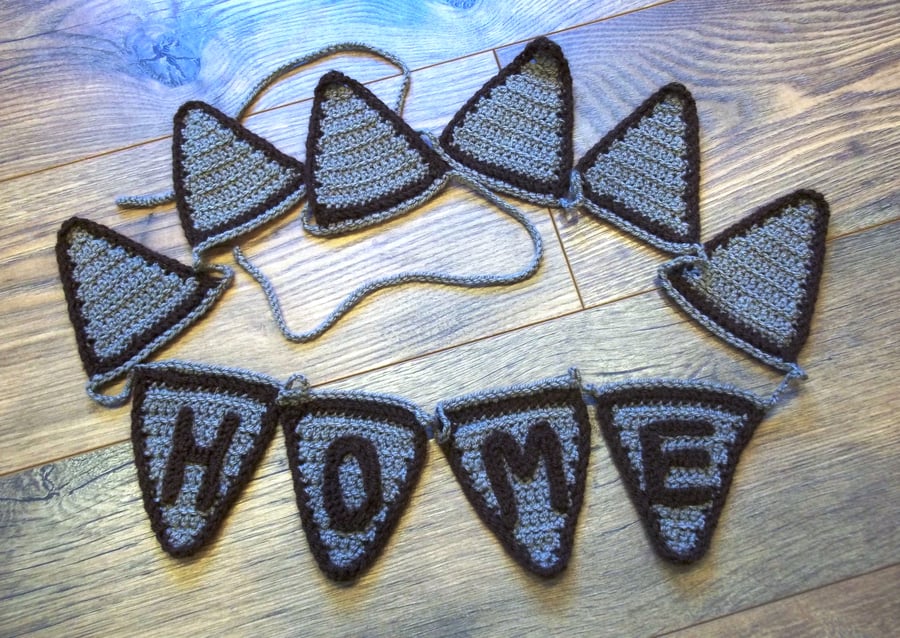 Crochet mini HOME bunting. 