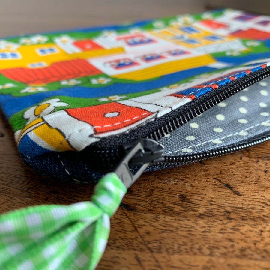 Zip pouch in vintage Jonelle fabric and reclaimed denim