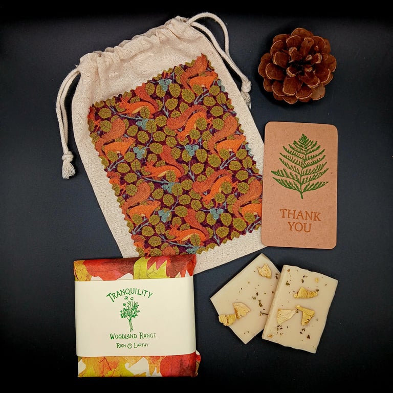 Fallen Leaves Botanical Wax Melts & Maurice Verneuil Storage Bag Thank You Gift