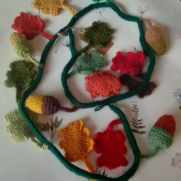 Autumn,  acorn knitted garland 