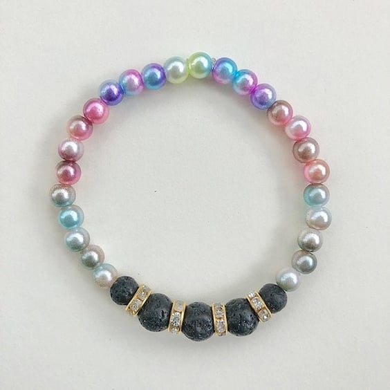 Lava bead bracelet in black - aromatherapy - elasticated approx. 7 inches