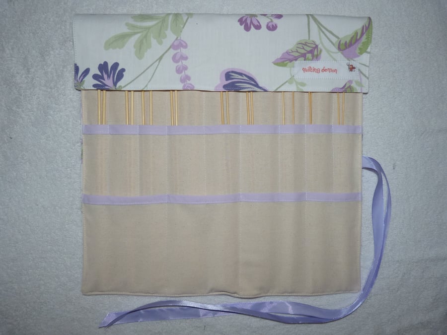 Luxury Knitting Needle Holder with 18 pairs of Bamboo Needles. Lilac.