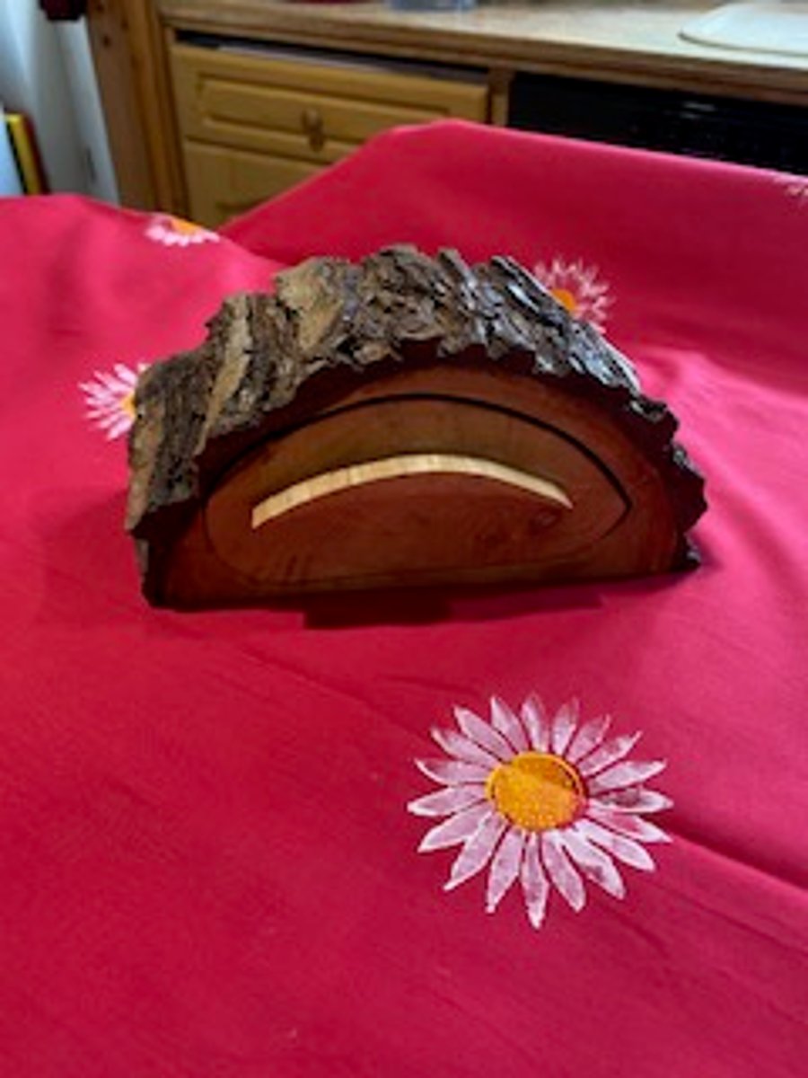 Live edge trinket box