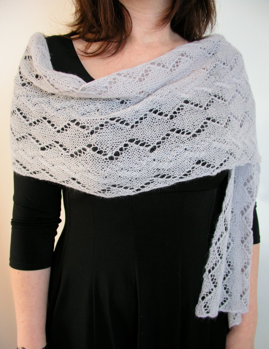  Lace shawl scarf light grey