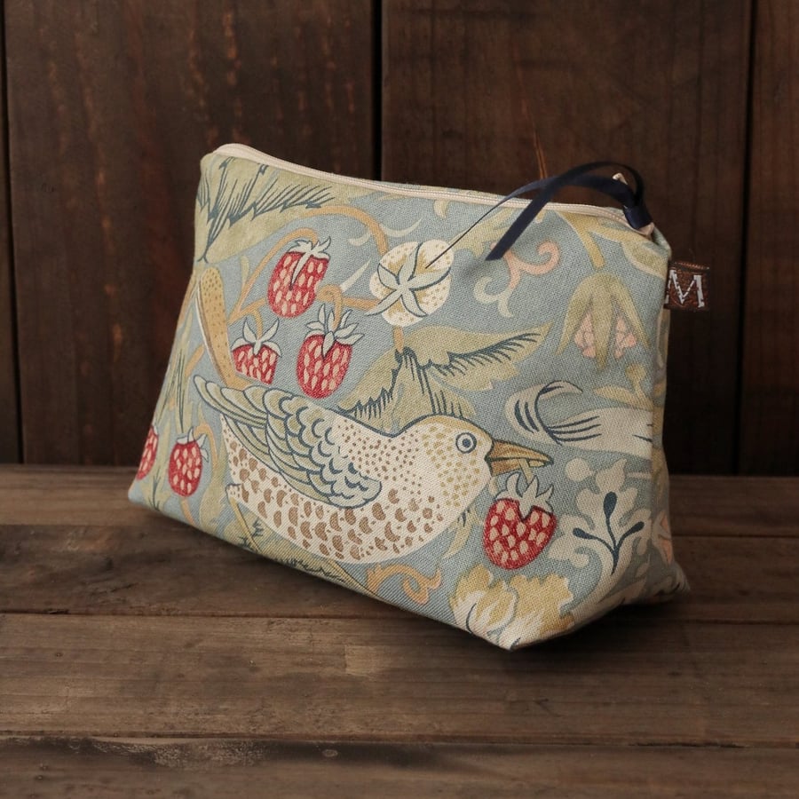 William Morris Strawberry Thief Jenny Bag Slate Blue