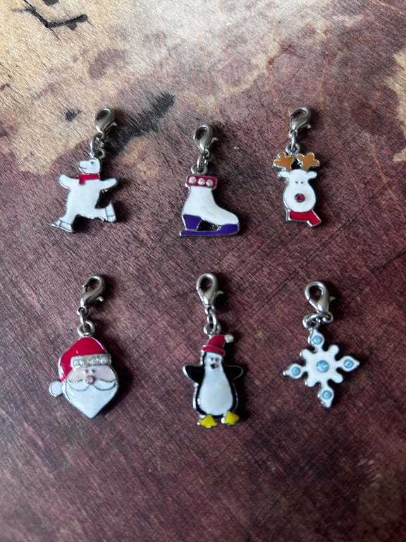 Enamel Christmas theme charms x 6