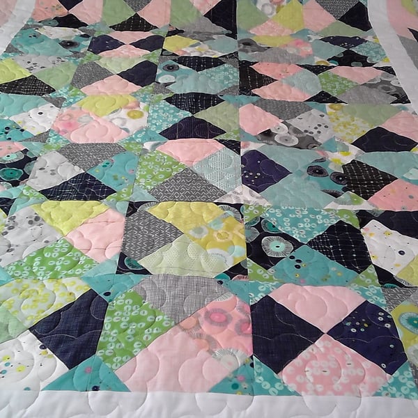 HANDMADE QUILTED THROW - Puzzle