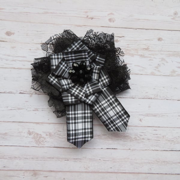 Black & White Menzies Tartan Lace Shabby Chic Brooch