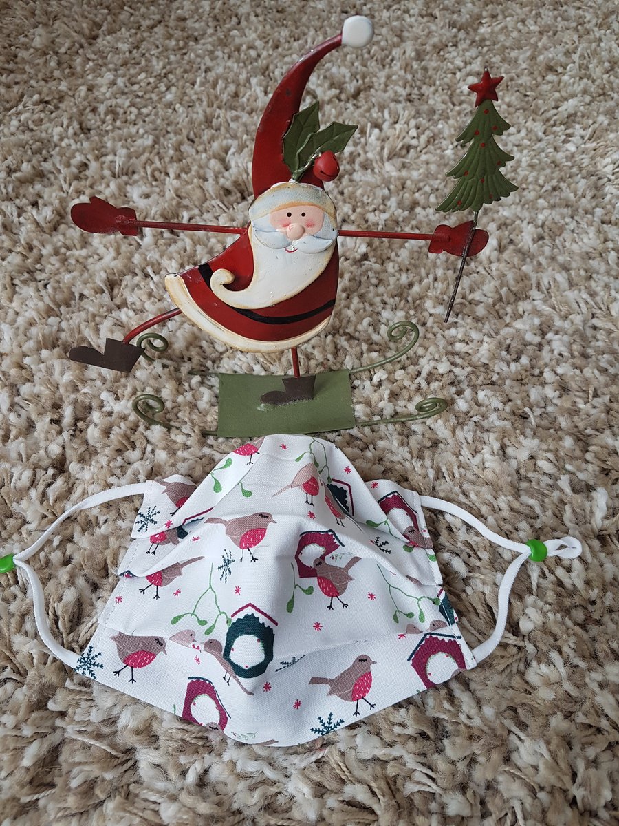 Adult festive face covering – Robin and Mistletoe print