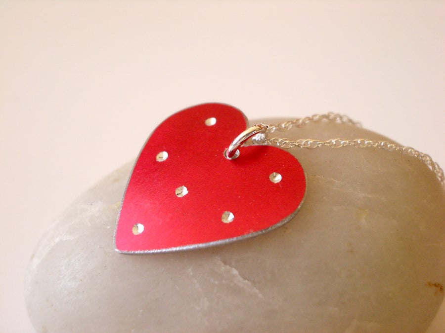 Red spotty heart pendant necklace