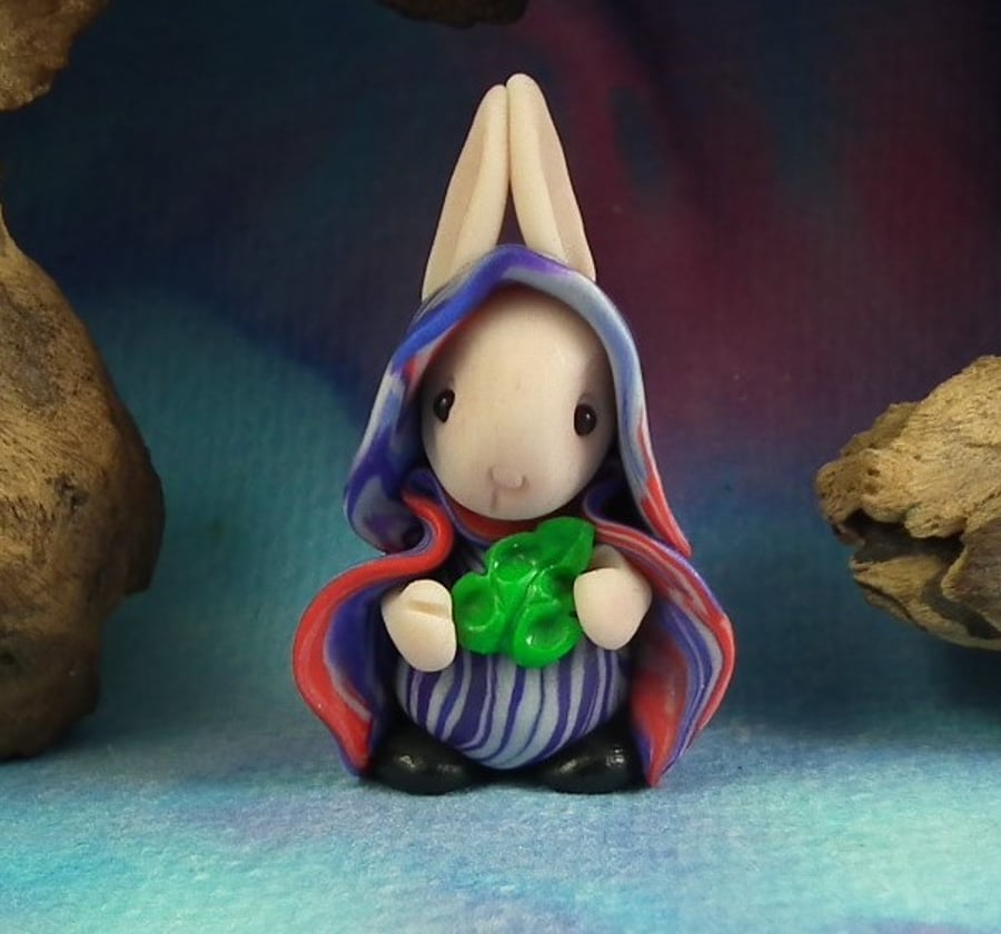 Downland Rabbit 'Deira' with lettuce leaf OOAK Sculpt by Ann Galvin