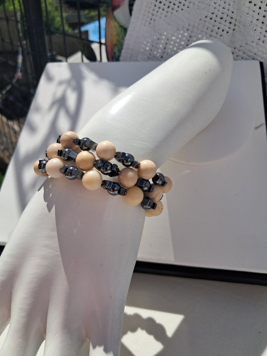 Beige Bead and Black Haematite Memory Wire Bracelet
