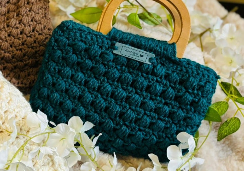 Crochet Handbag Wooden Top Handle