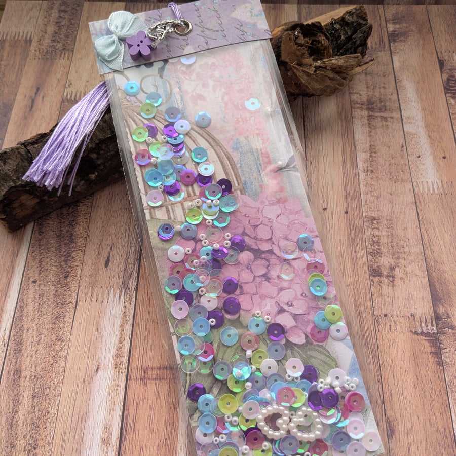 Handmade pretty shaker bookmark, gift for book lover. 