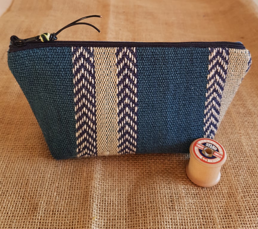 Zipped pouch; striped blue cotton and jute