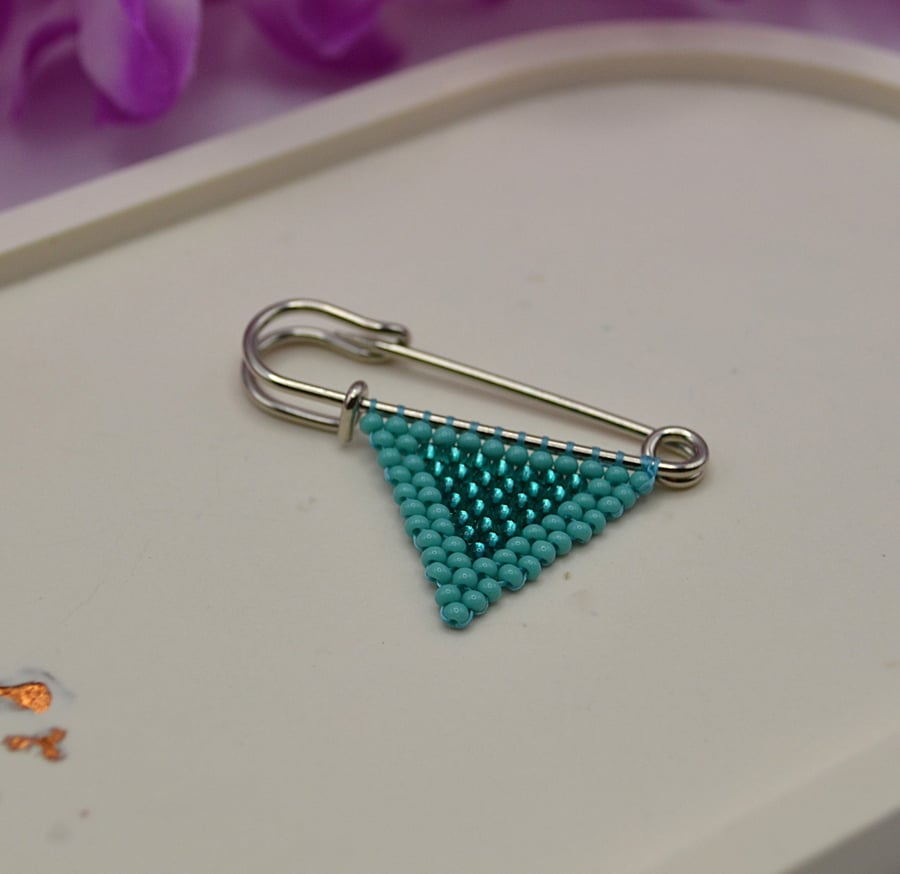 Teal Triangle Geometric Collection Kilt Pin