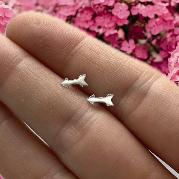 Petite Silver Arrow Stud Earrings 