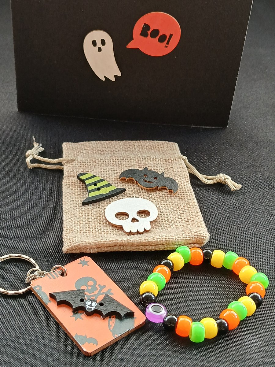 Handmade Halloween bracelet and keyring 