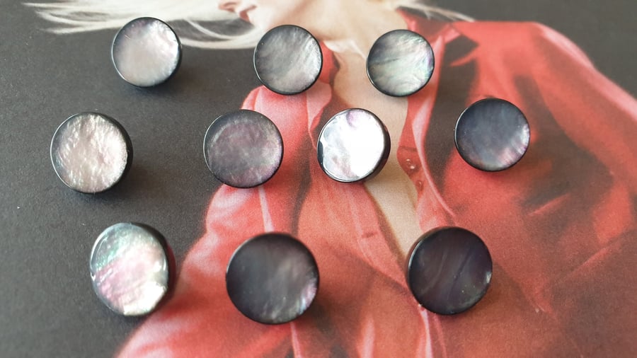 7 16" 11.5mm 18L Grey Smoke button x 9 Buttons