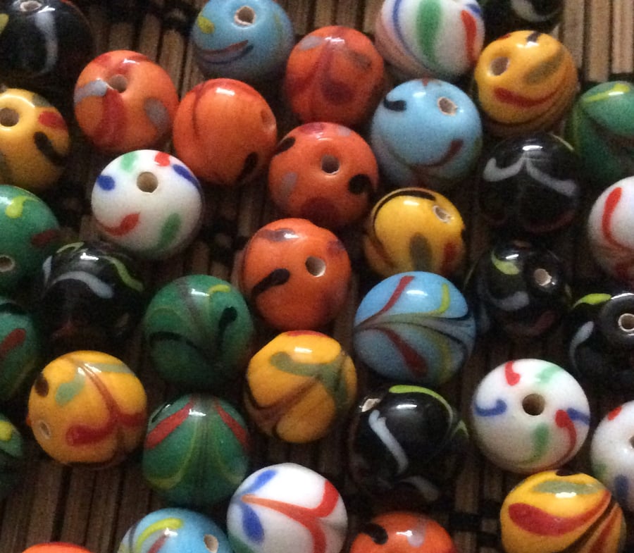 10mm Patterned Glass beads