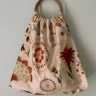Round-Handled Vintage Flower Bag.