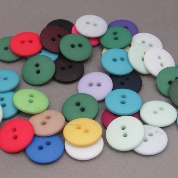 Plain Mixed Buttons 18mm 35 pieces