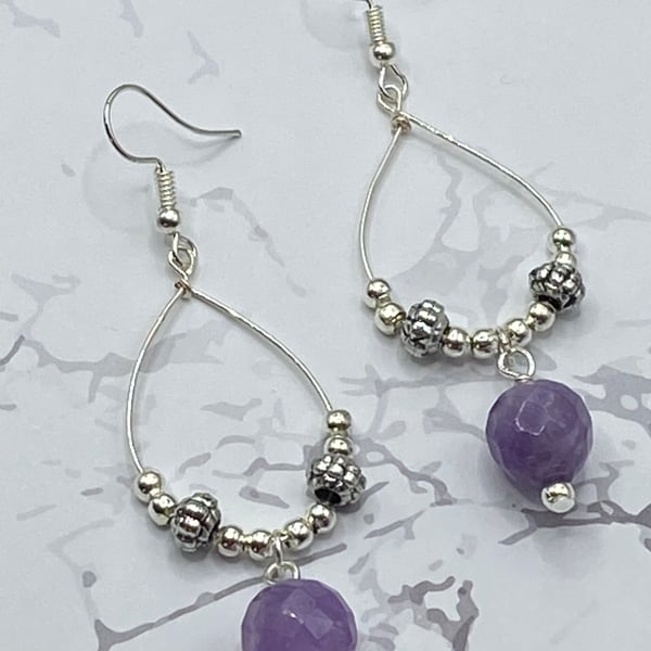 Wire teardrop earrings with apple shaped amethyst stones