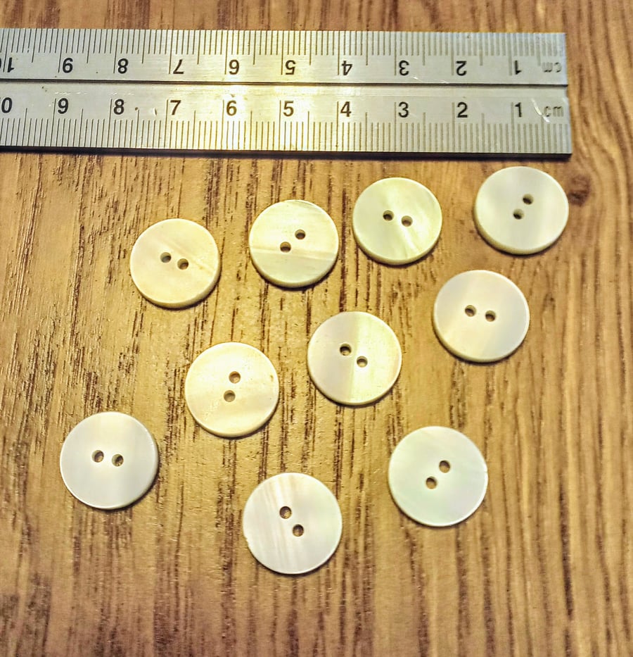 Pack of 10 quality shell pearly buttons for sewing and knitting projects