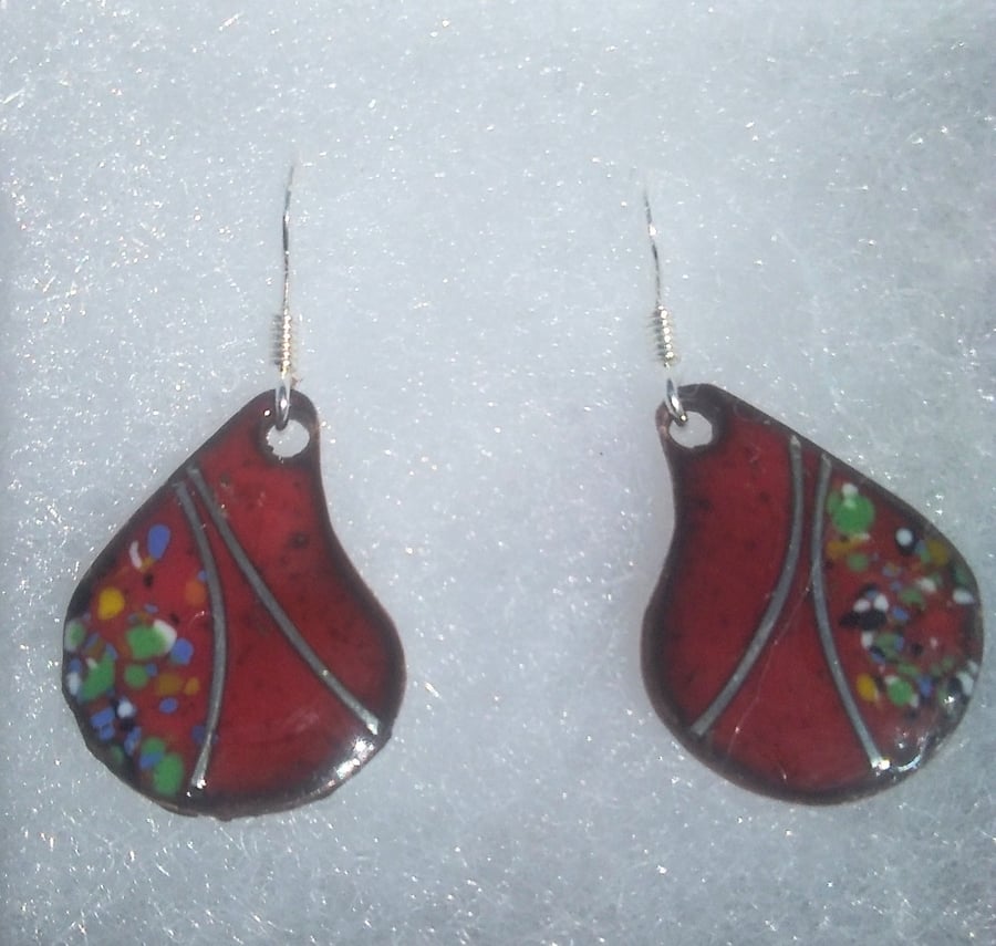 KIDNEY SHAPED ENAMELLED EARRINGS - SMALL & DAINTY WITH SILVER WIRE