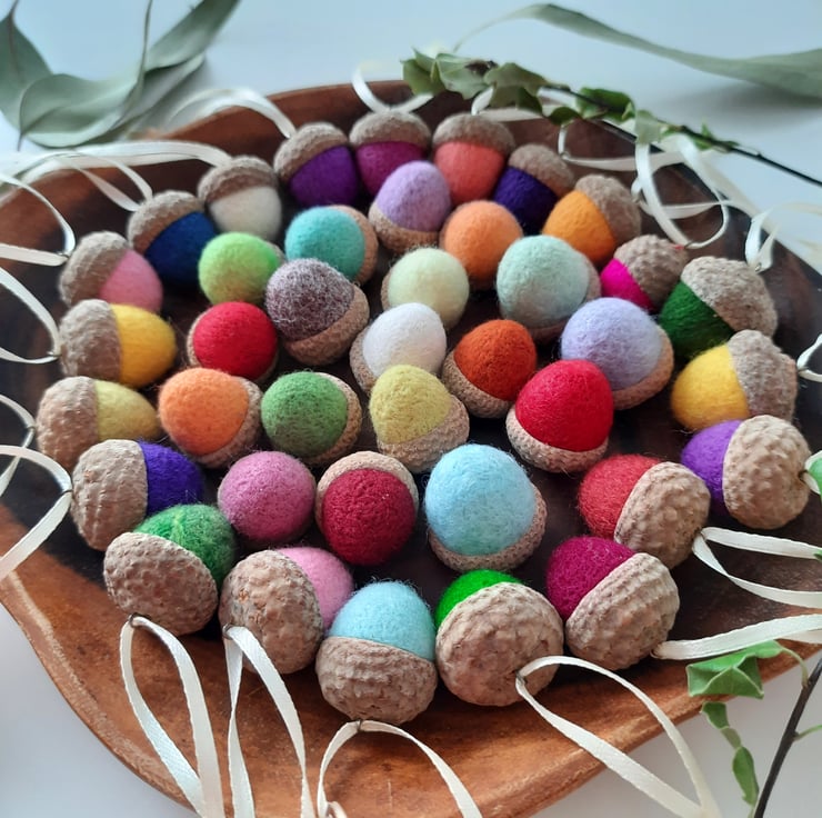 Set of 3 Needle Felted Acorns (Choice of Colour... Folksy