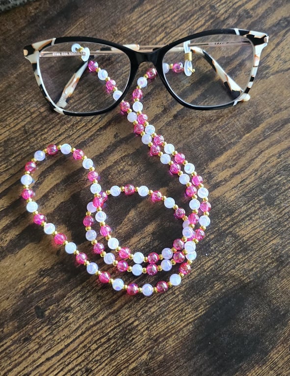 Handmade beaded spectacle chain