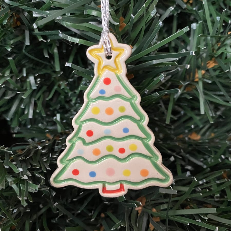 Mini Christmas tree pottery gift tag