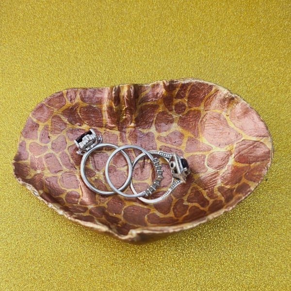 Hand Decorated Gaper Shell Trinket