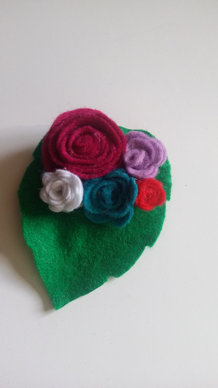 Large felt flower hair clip