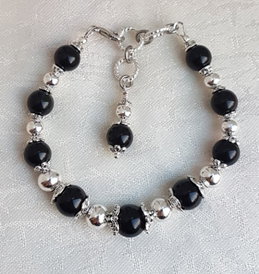 Beautiful Darkness and Light Bracelet - Silver tones.