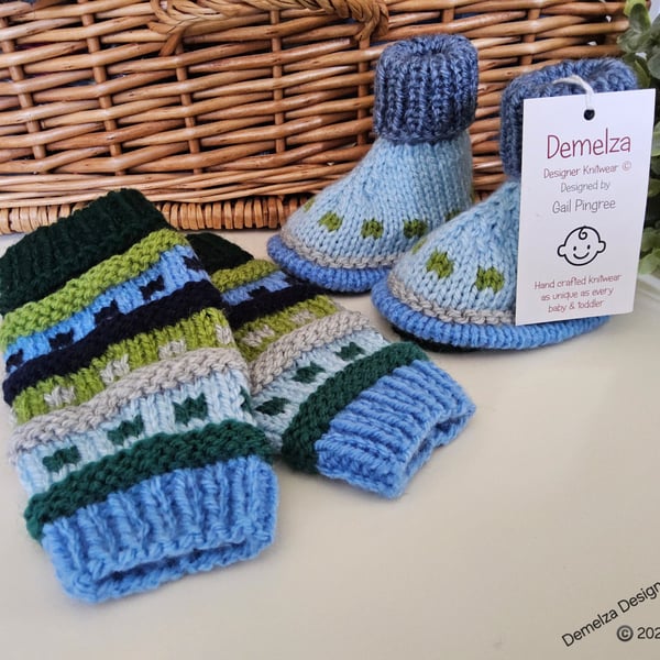 Baby Boys Booties and Leg Warmers Set 3-9  months size