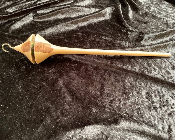 Drop spindle