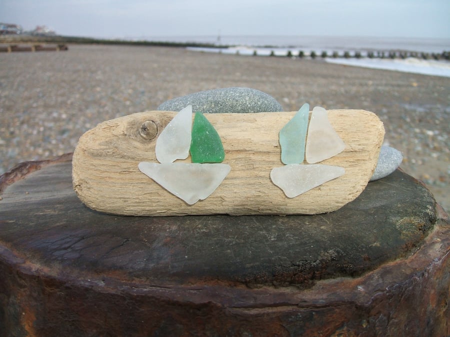Sea glass and driftwood decoration - 2 boats