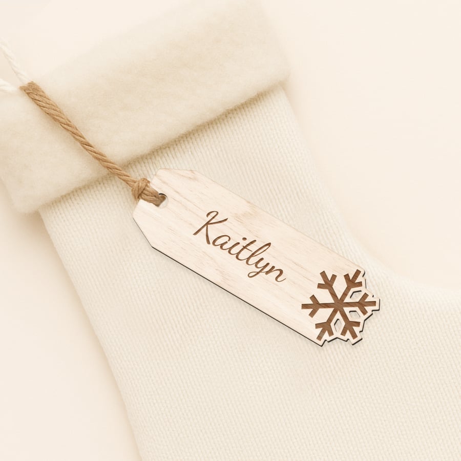 Personalised Wood Christmas Tag – Snowflake: Custom Name Gift Tag for Stocking