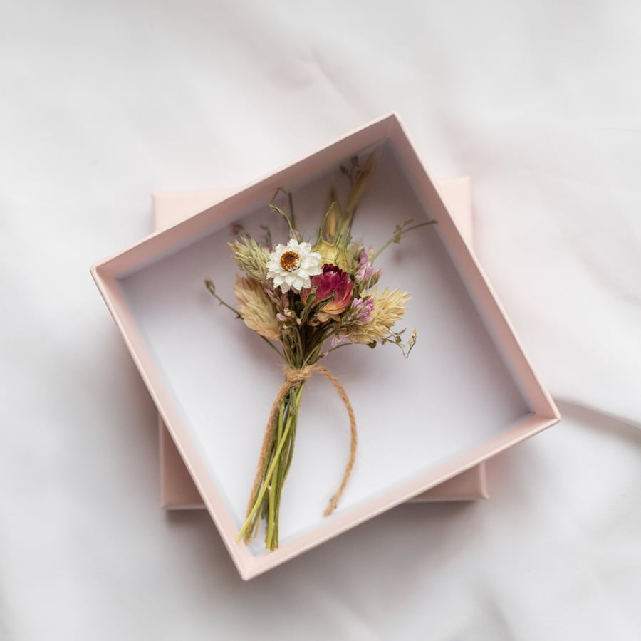 Dried Flower Mini Posy Pink and White