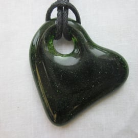 Handmade cast glass pendant - Heart of glass - Green sparkle 