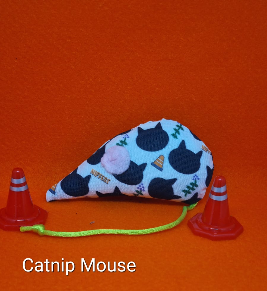 Nipfest - Catnip Filled Mouse toy