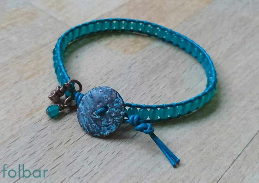 Teal leather and glass bead bracelet
