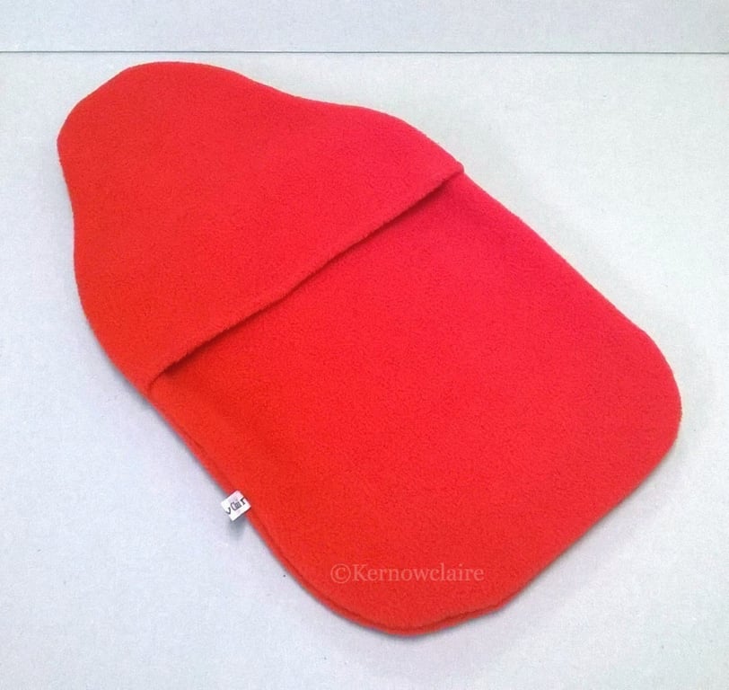 Hot water bottle cover in Red fleece, 2 L, Hot water bottle cozy, handmade