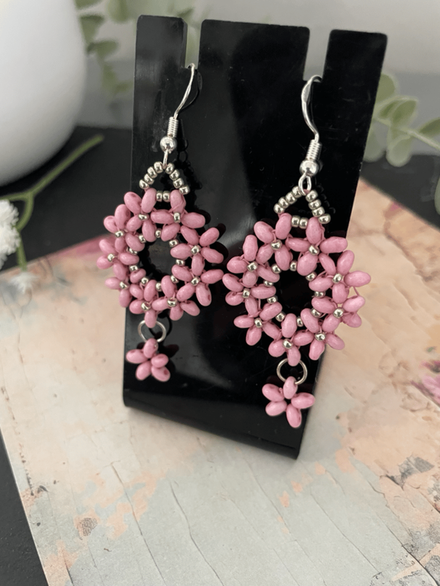 Earrings Pretty Pink glass beaded daisy design dangle hoop handcrafted earrings 