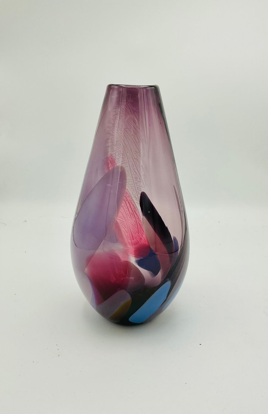 Pinky Purple Pebble Vase