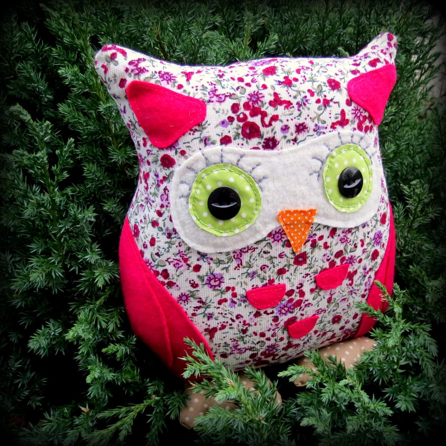 Mabel, a 24cm (9.5 inches) tall owl cushion. Owl pillow.